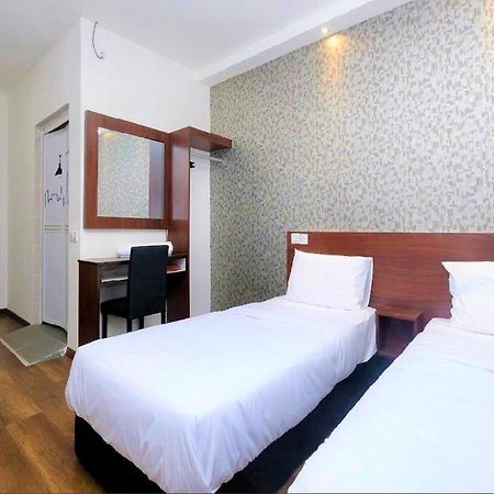 Atabara Boutique Hotel Куантан Экстерьер фото