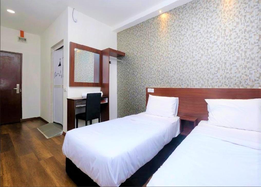 Atabara Boutique Hotel Куантан Экстерьер фото
