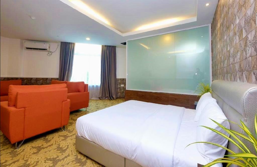 Atabara Boutique Hotel Куантан Экстерьер фото