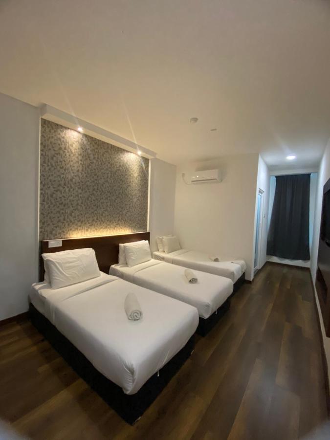 Atabara Boutique Hotel Куантан Экстерьер фото